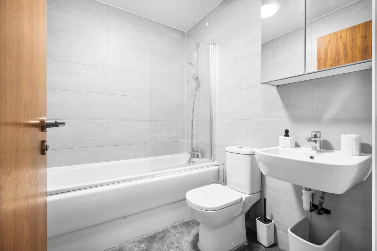 Luxury Stay With Scenic Views Brierley Hill Buitenkant foto